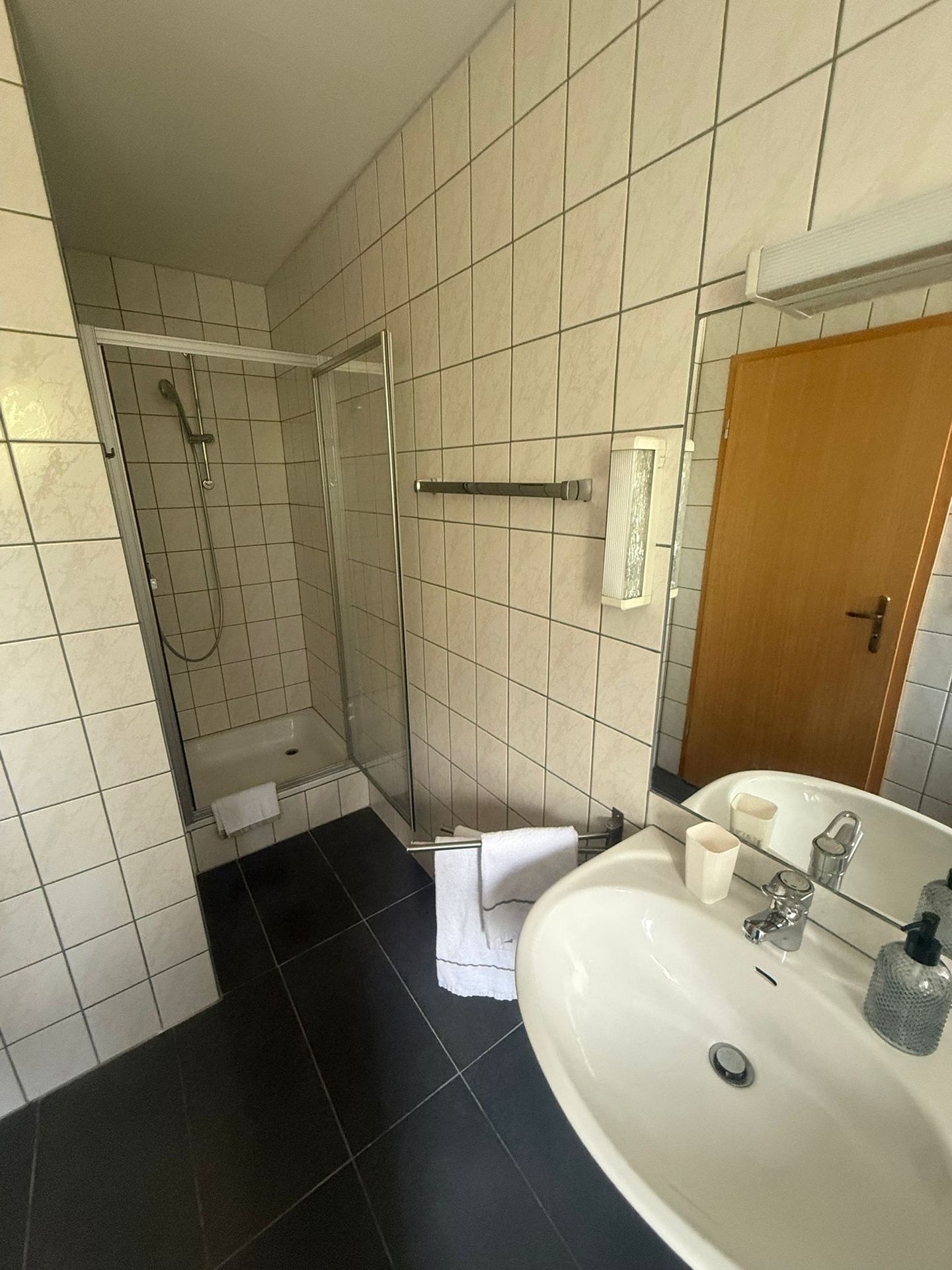 eigenes Bad Hotel Dernbach