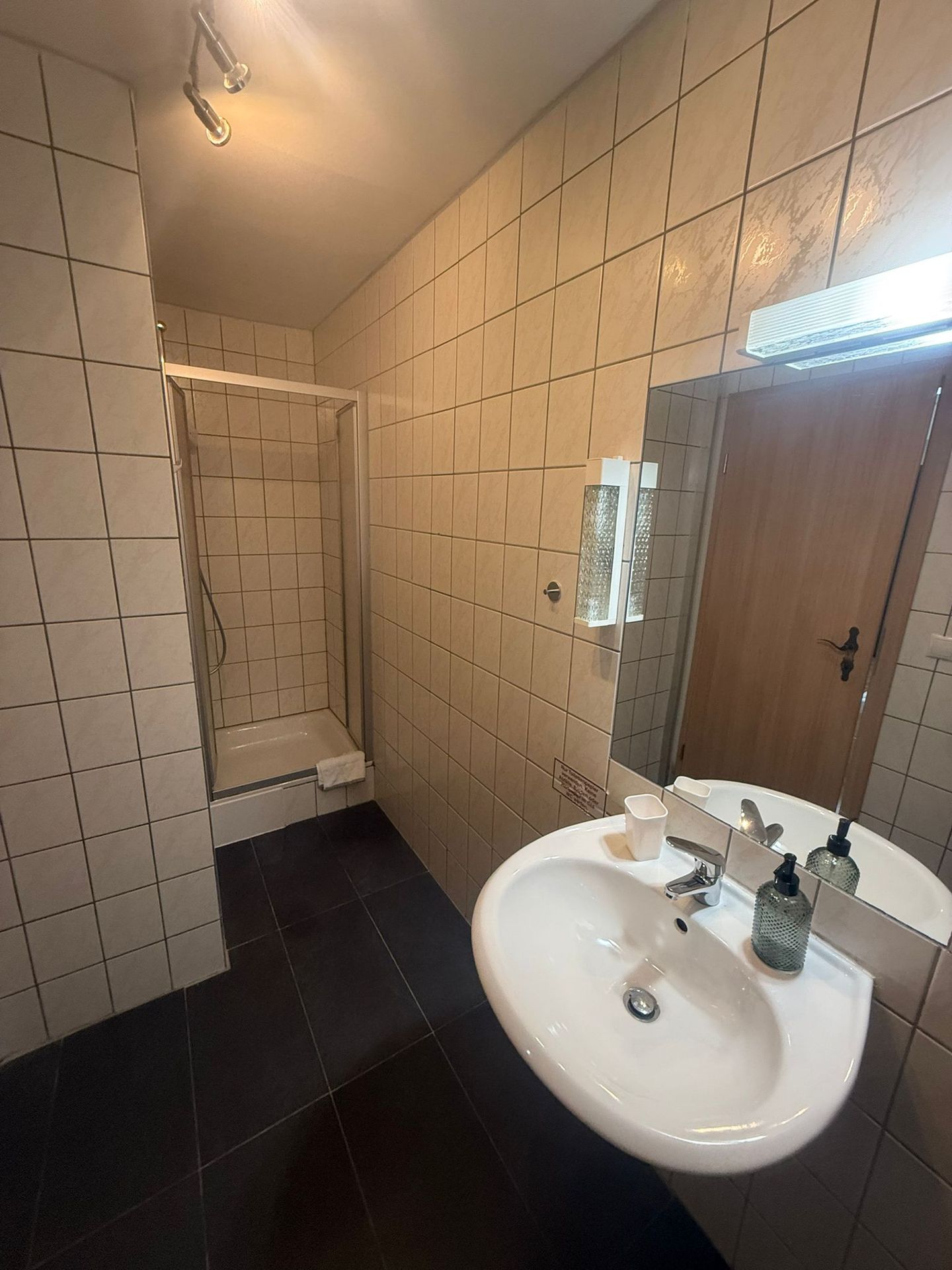 großes Bad Hotel Dernbach