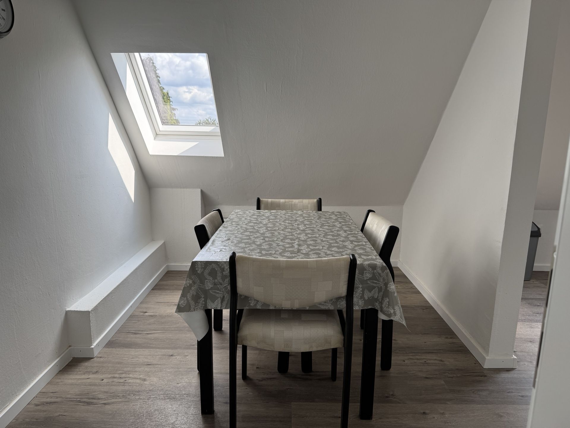 Essbereich im Apartment mit 3 Schlafzimmer Hotel Dernbach